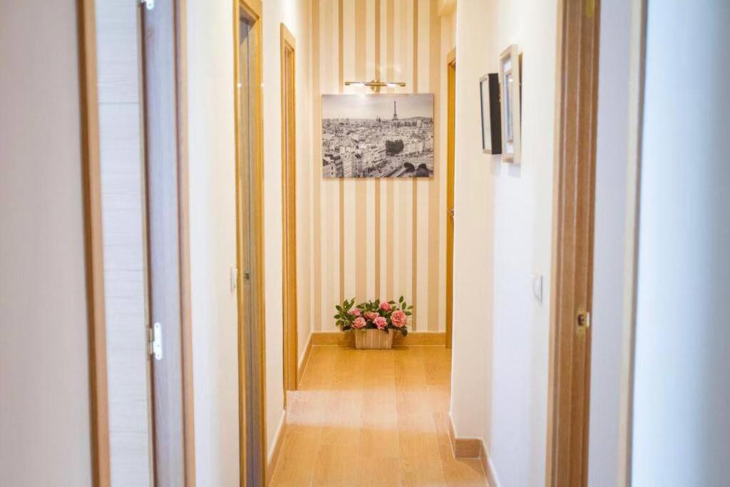 マラガPiso Junto A La Catedral, 4-5 Personasアパートメント エクステリア 写真
